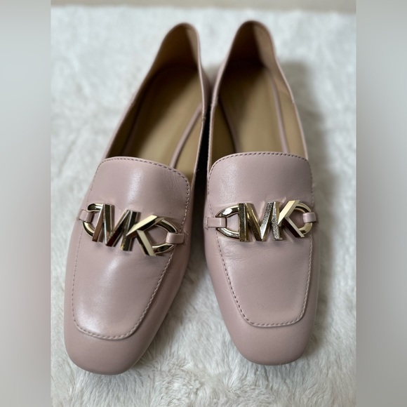 MICHAEL Michael Kors Shoes - Michael Kors blush pink size 9